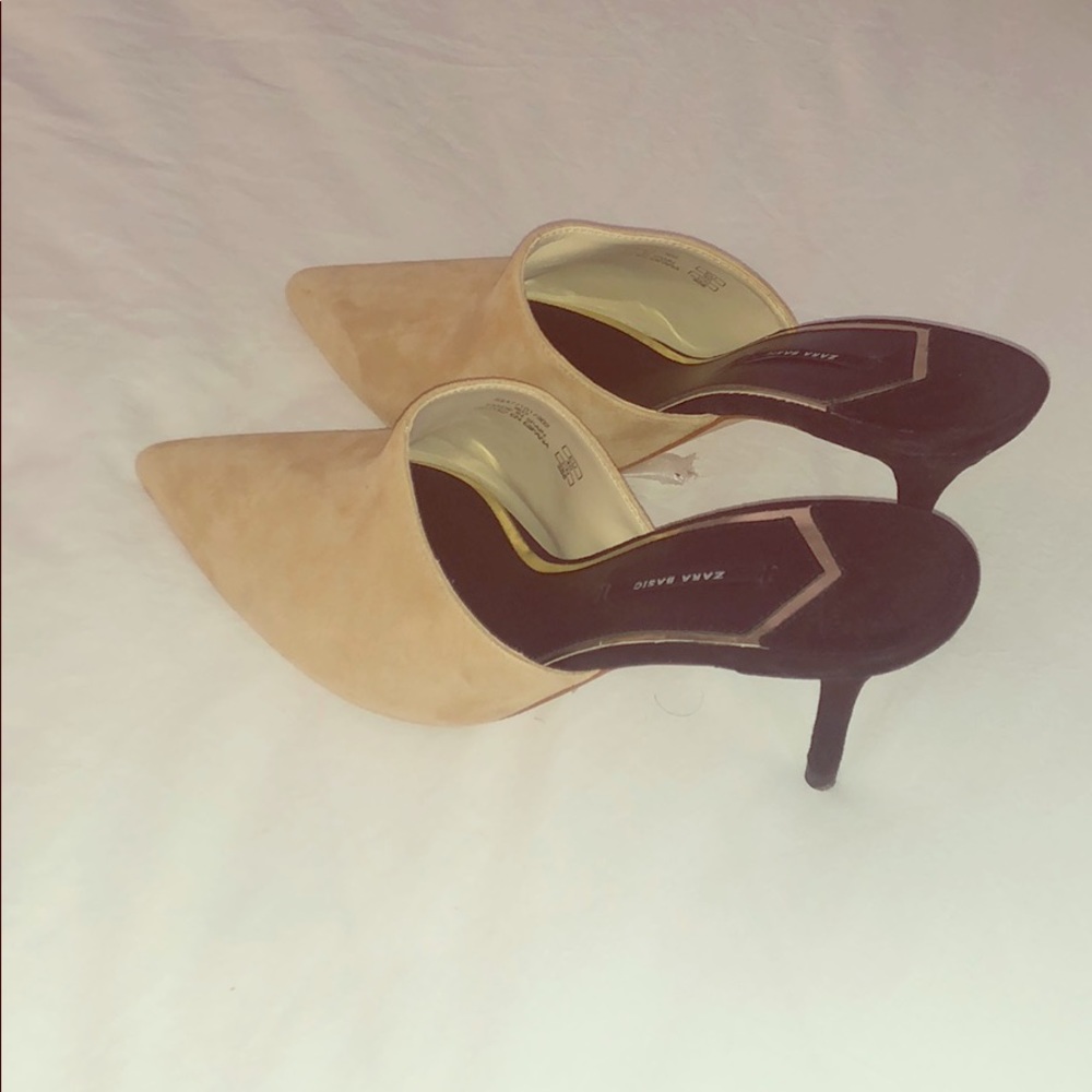 Chanel like slides from Zara.